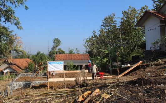 Pembangunan gedung posyandu melati II