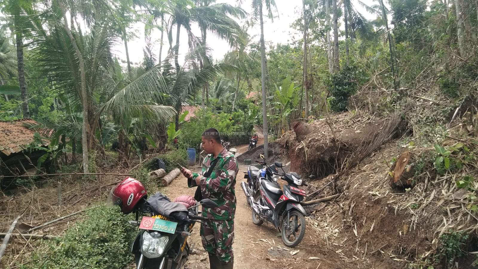 PEMBANGUNAN RABAT BETON JALAN USAHA TANI DUSUN CIGLAGAH 